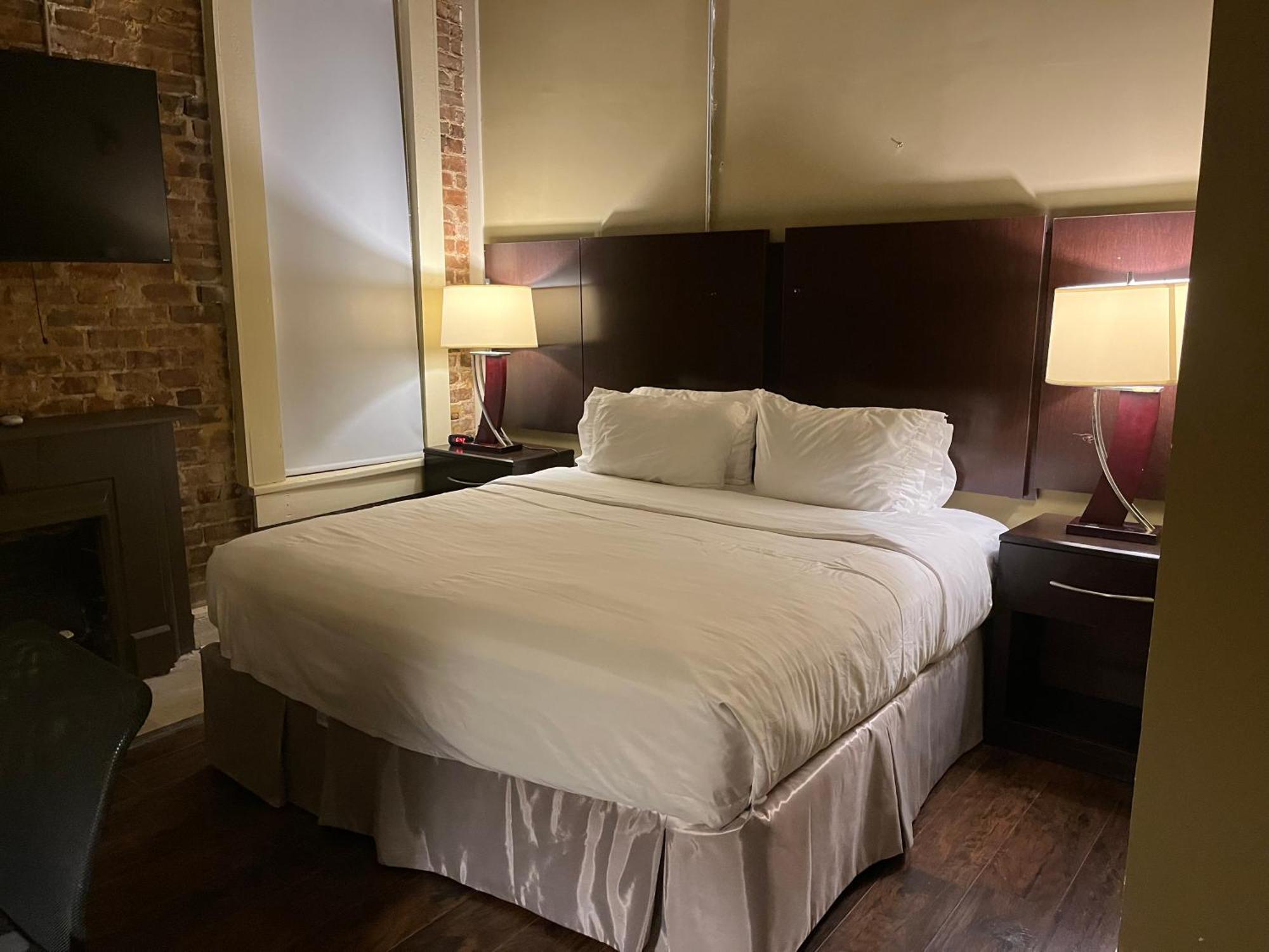 The Skylight Hotel Гринвилл Экстерьер фото