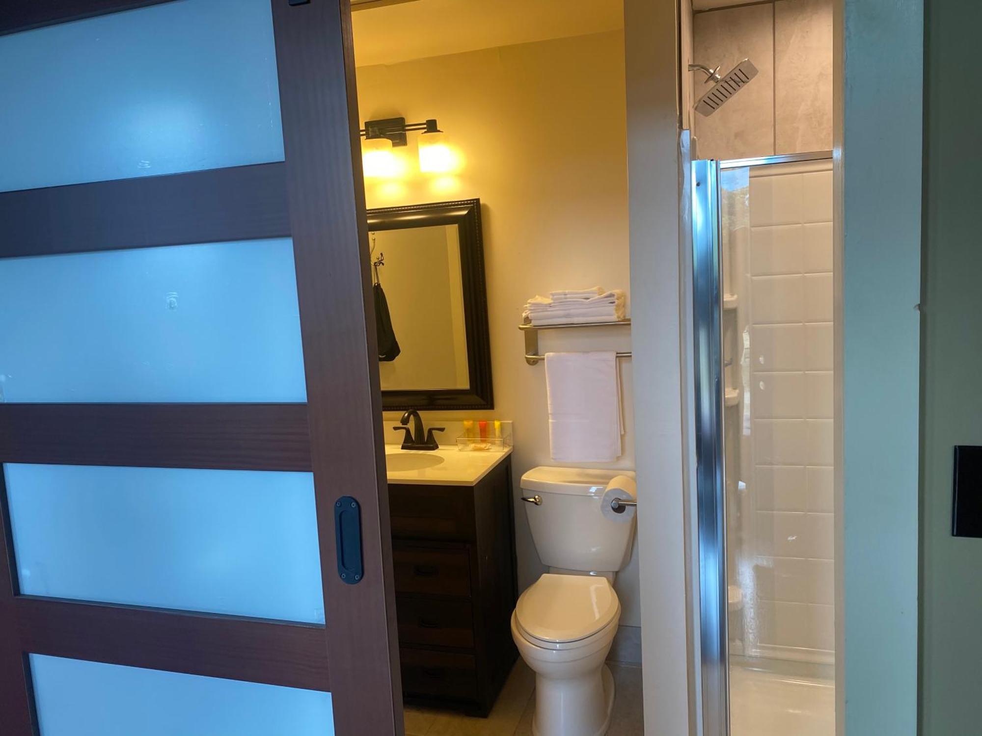 The Skylight Hotel Гринвилл Экстерьер фото